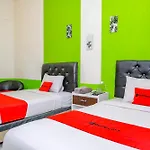OYO 2835 Sakinah Family Residence