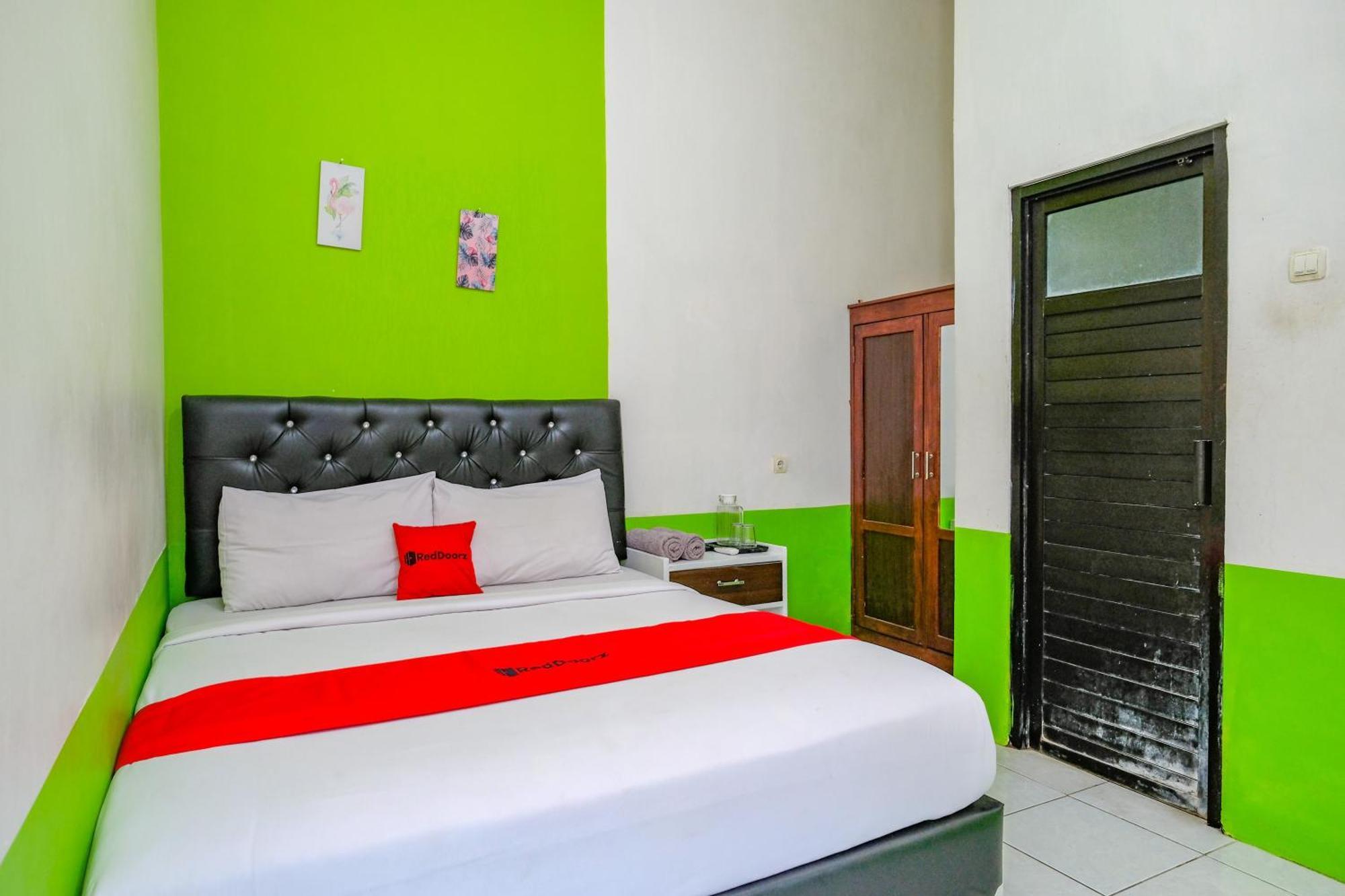 Hotel Oyo 2835 Sakinah Family 2*